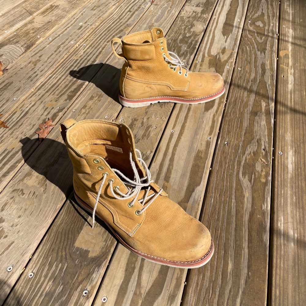 *UNTIL 2.22* Timberland boots